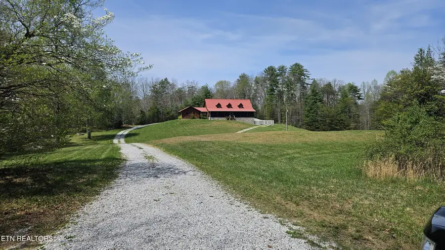 180 Mcjunkin Rd, Tellico Plains, TN 37385 - #3