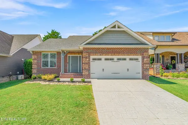 2721 Clay Top Lane, Knoxville, TN 37912