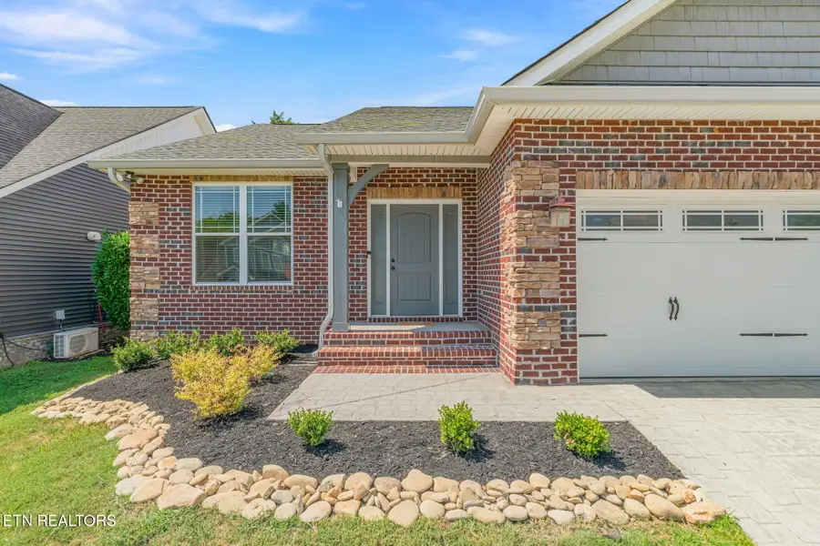2721 Clay Top Lane, Knoxville, TN 37912 - #2