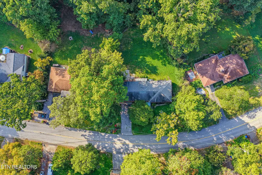 845 W Outer Drive, Oak Ridge, TN 37830 - #3