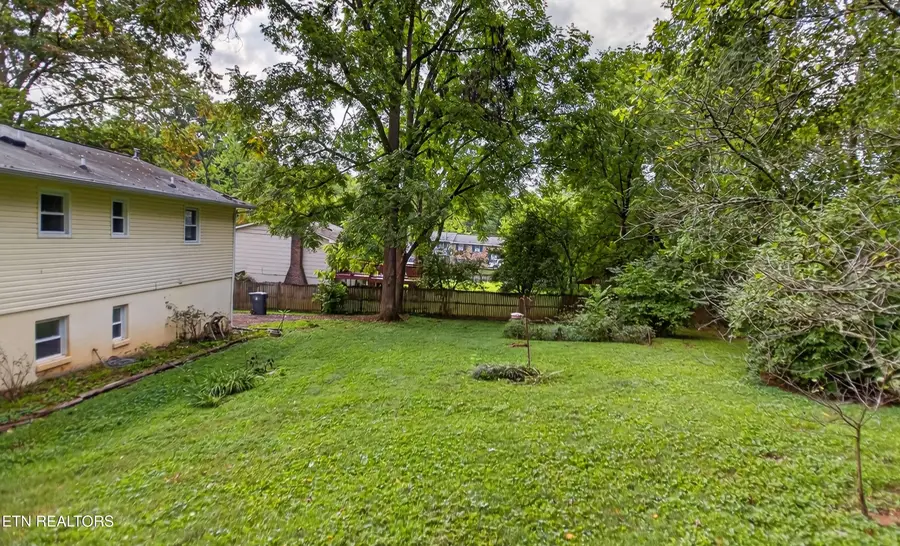1213 April Drive, Knoxville, TN 37919 - #3