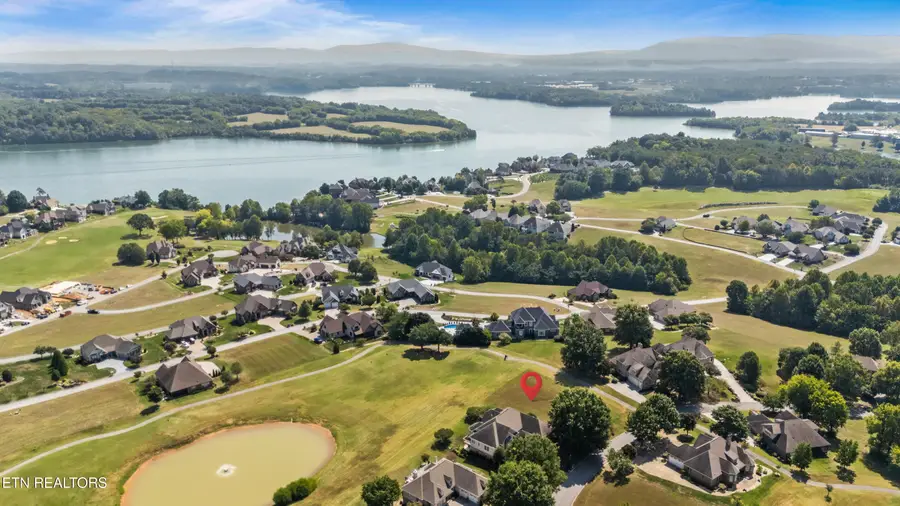 219 Osprey Circle, Vonore, TN 37885 - #2
