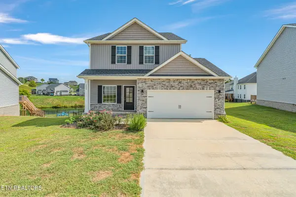 105 E Fortenberry St, Oak Ridge, TN 37830