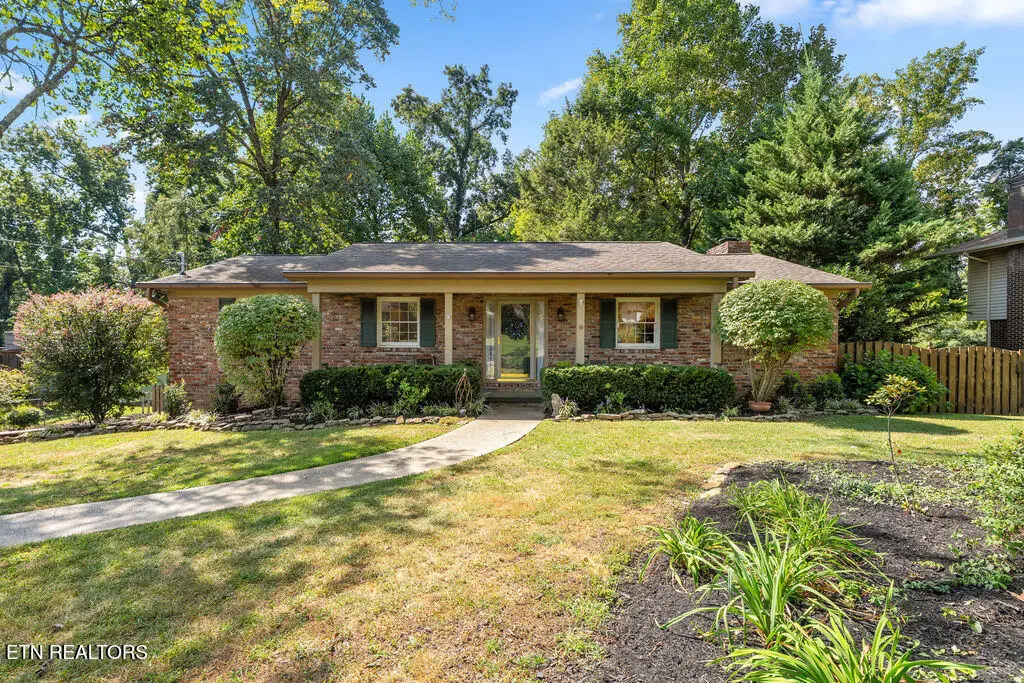 929 Corning Rd, Knoxville, TN 37923 - #1