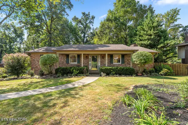 929 Corning Rd, Knoxville, TN 37923