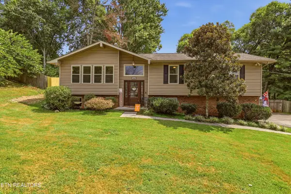 1725 Grenada Blvd, Knoxville, TN 37922