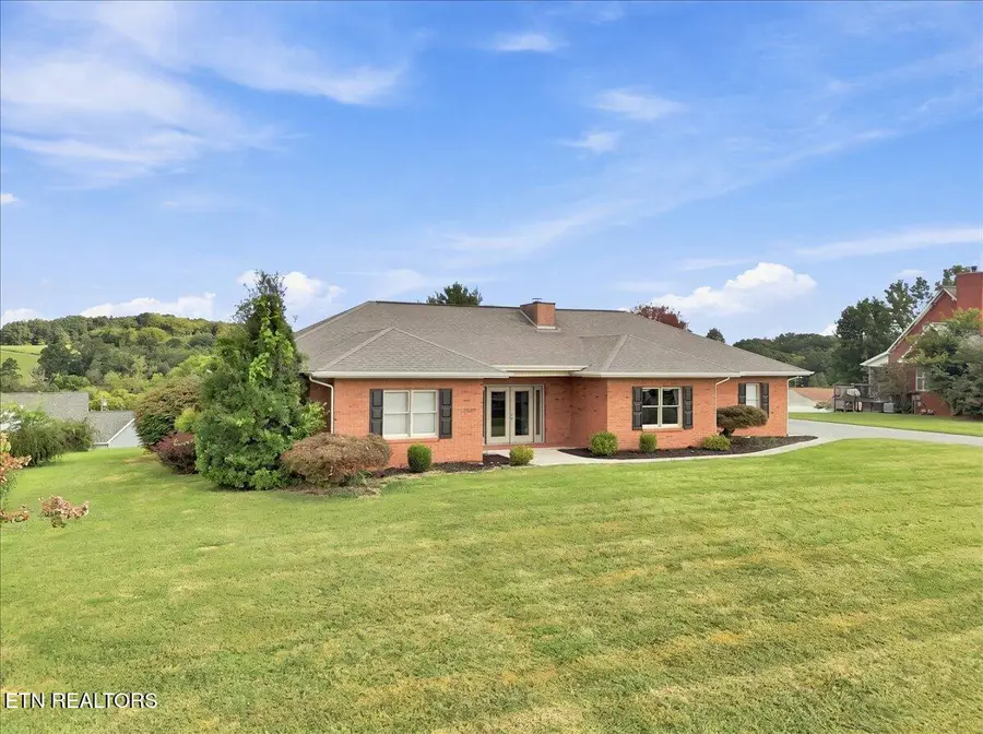 1272 Stonewall Jackson Drive, Dandridge, TN 37725 - #3