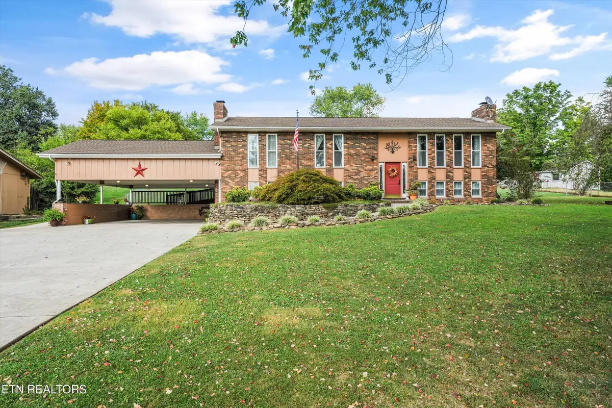 7314 Glastonbury Rd, Knoxville, TN 37931 - #1