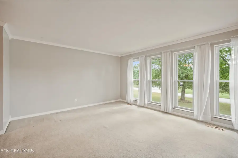 7314 Glastonbury Rd, Knoxville, TN 37931 - #3