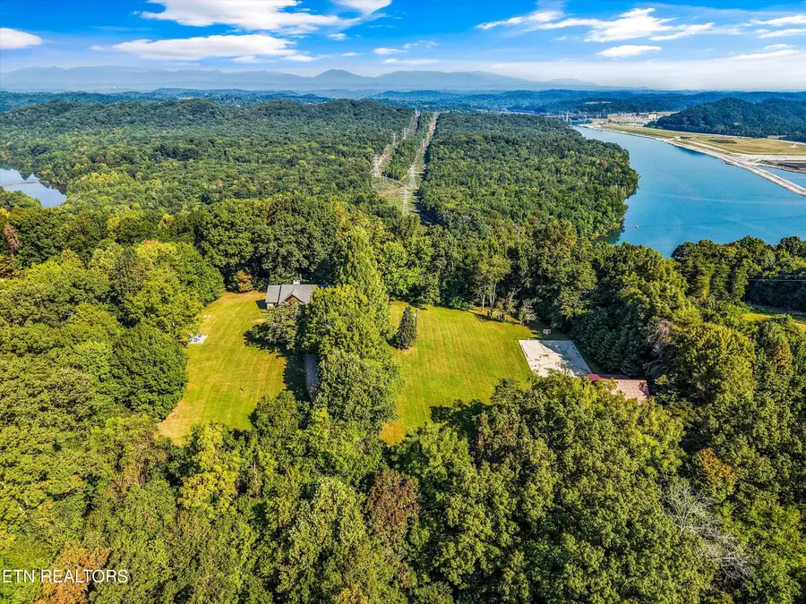 9723 W Emory Rd, Knoxville, TN 37931 - #2