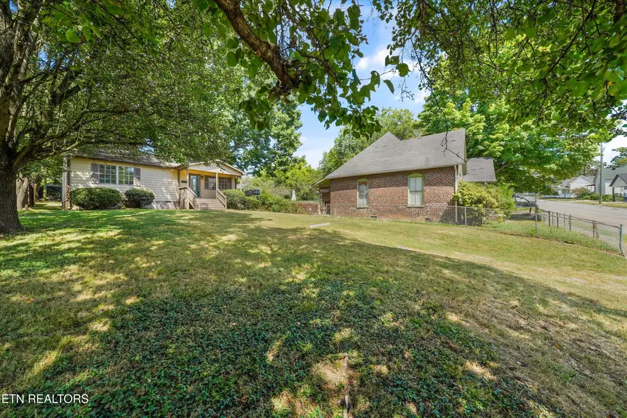 413 E Oldham Ave, Knoxville, TN 37917 - #3