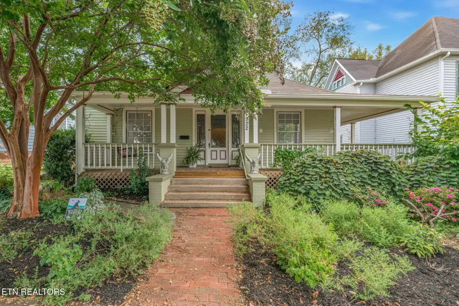 922 Gratz St, Knoxville, TN 37917 - #3