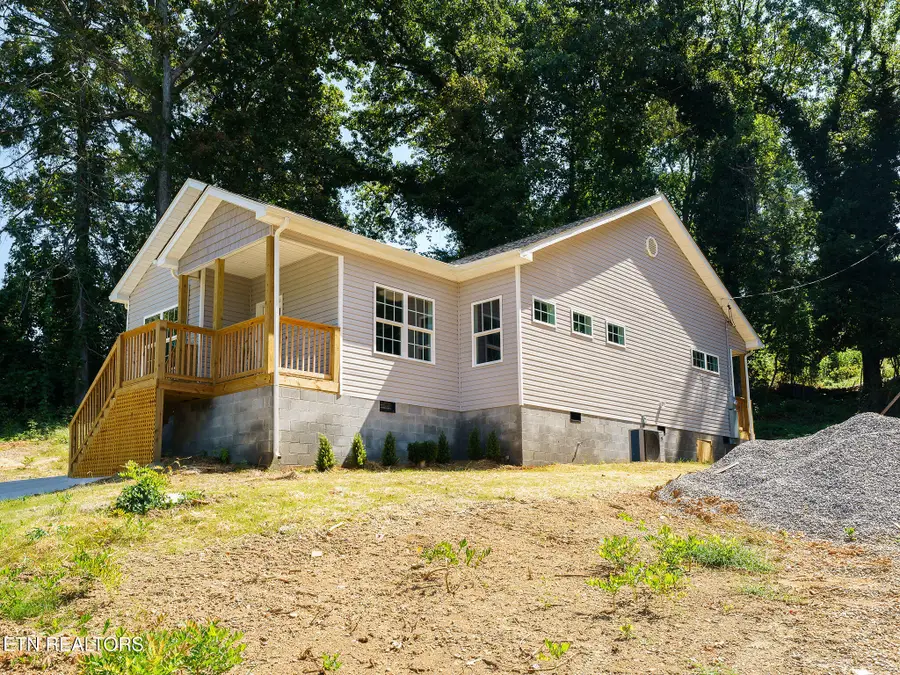 2710 Hillside Ave, Knoxville, TN 37914 - #2