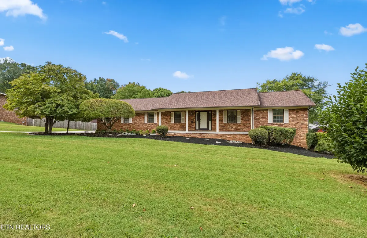7707 E Ogg Rd, Knoxville, TN 37938 - #1