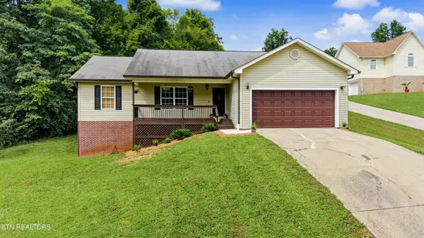 1015 N Old Grey Ridge Rd, Maryville, TN 37801