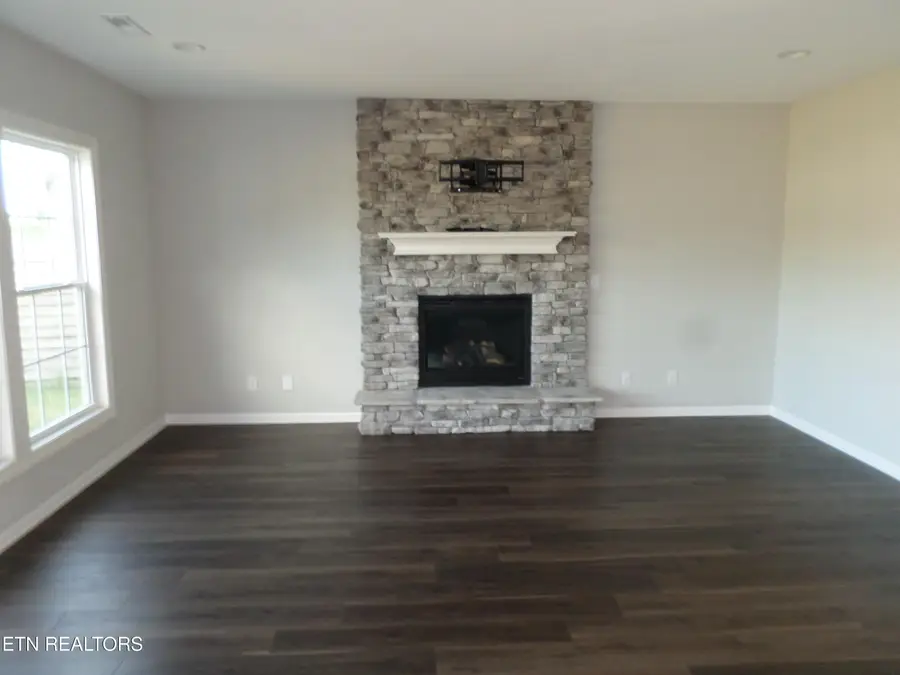 8834 Yellow Aster Rd, Knoxville, TN 37931 - #2