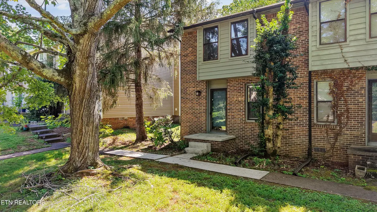 617 Idlewood #D, Knoxville, TN 37923 - #1
