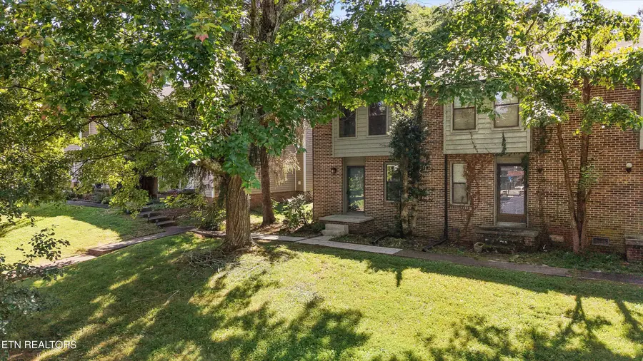 617 Idlewood #D, Knoxville, TN 37923 - #2