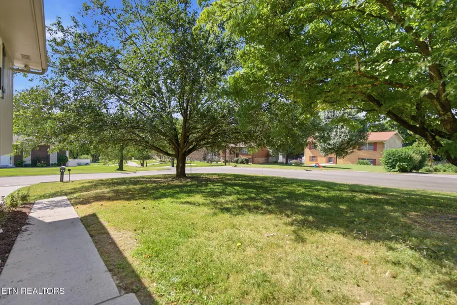 6560 W Garwood Circle, Knoxville, TN 37918 - #3
