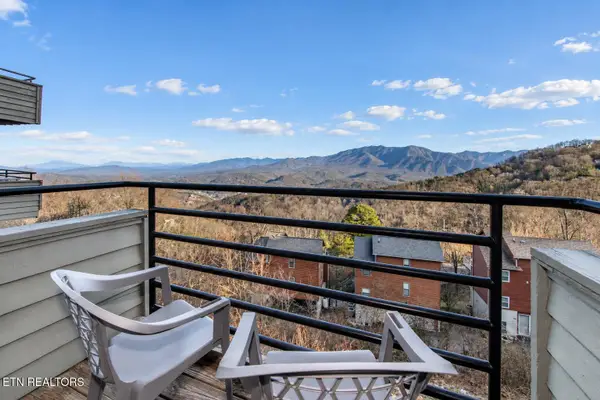 1260 Ski View Drive #APT 8204, Gatlinburg, TN 37738
