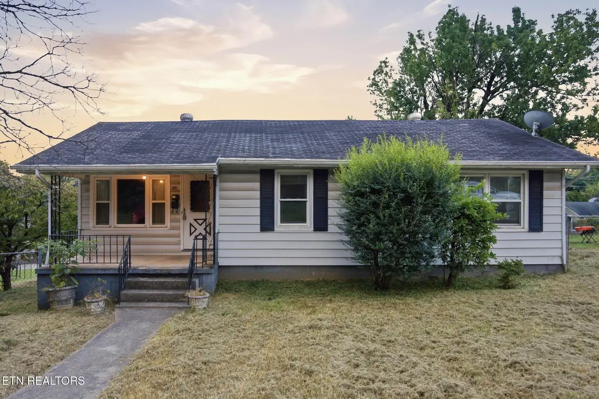 820 W Emerald Ave, Knoxville, TN 37921 - #1