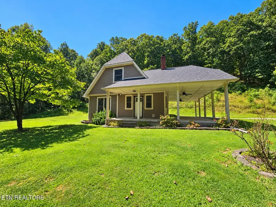 361 Page Rd, Rockwood, TN 37854 - #2