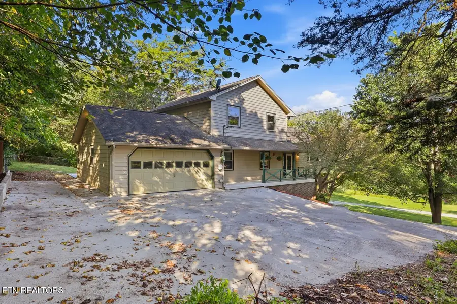 903 Misty Springs Rd, Knoxville, TN 37932 - #2