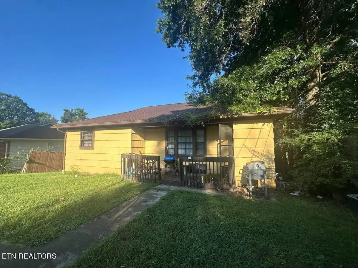 714 Douglas Ave, Morristown, TN 37813 - #1