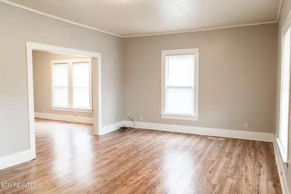 407 W Wheeler St, Rockwood, TN 37854