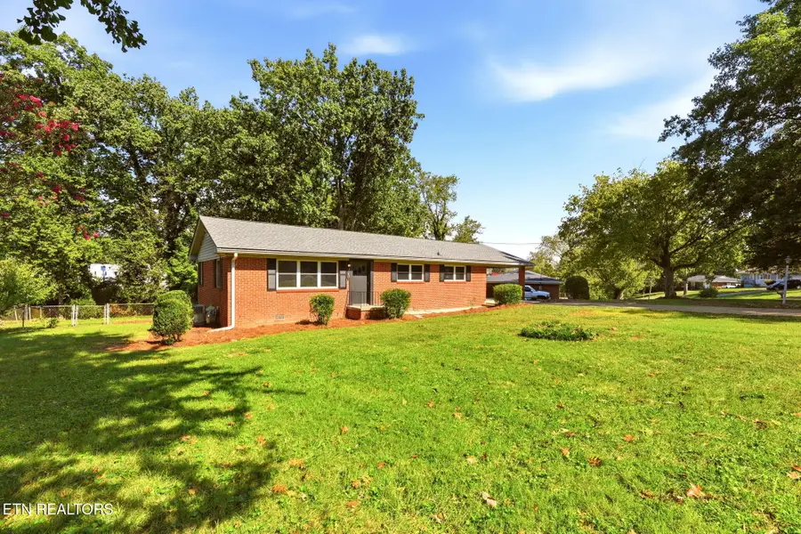 411 Woodland Drive, Clinton, TN 37716 - #3