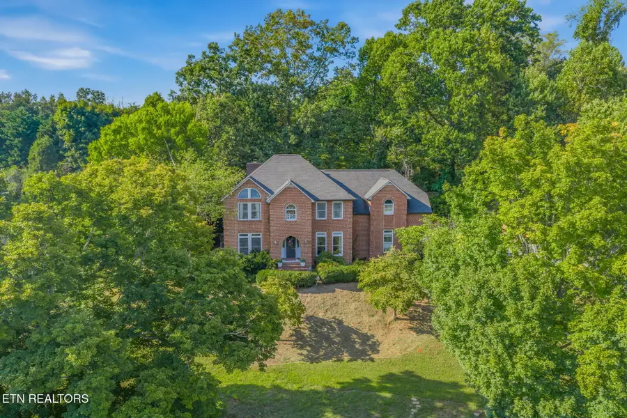 5305 Beverly Oaks Drive, Knoxville, TN 37918 - #2