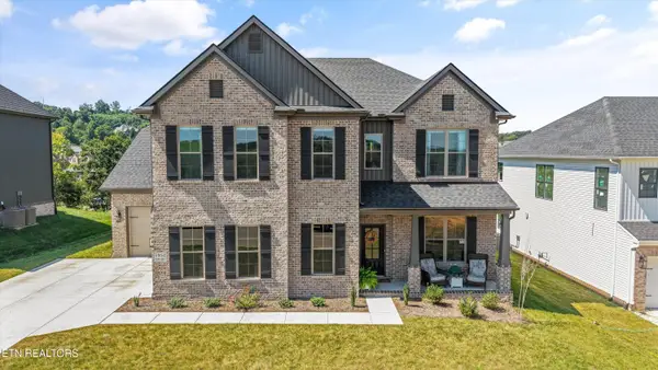 1952 Hickory Reserve Rd, Knoxville, TN 37932
