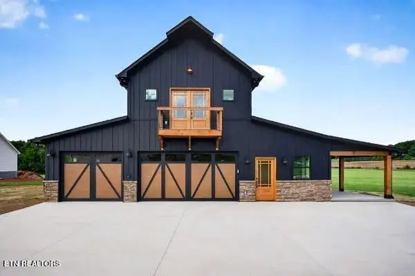 169 Cattlemans Drive, Sparta, TN 38583