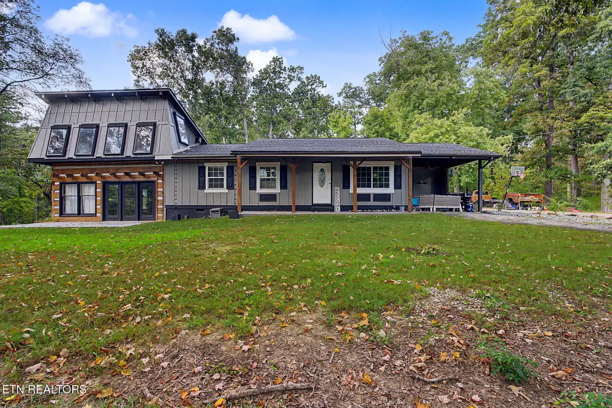 381 Fox Cemetery Rd, Sevierville, TN 37876 - #1