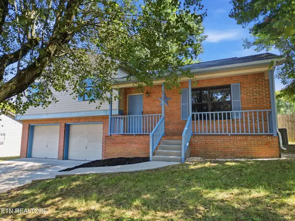 8979 Heathercrest Drive, Powell, TN 37849