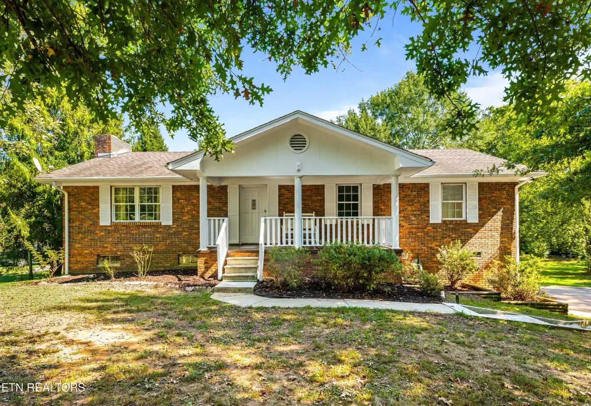 1320 Hopewell Rd, Knoxville, TN 37920 - #1