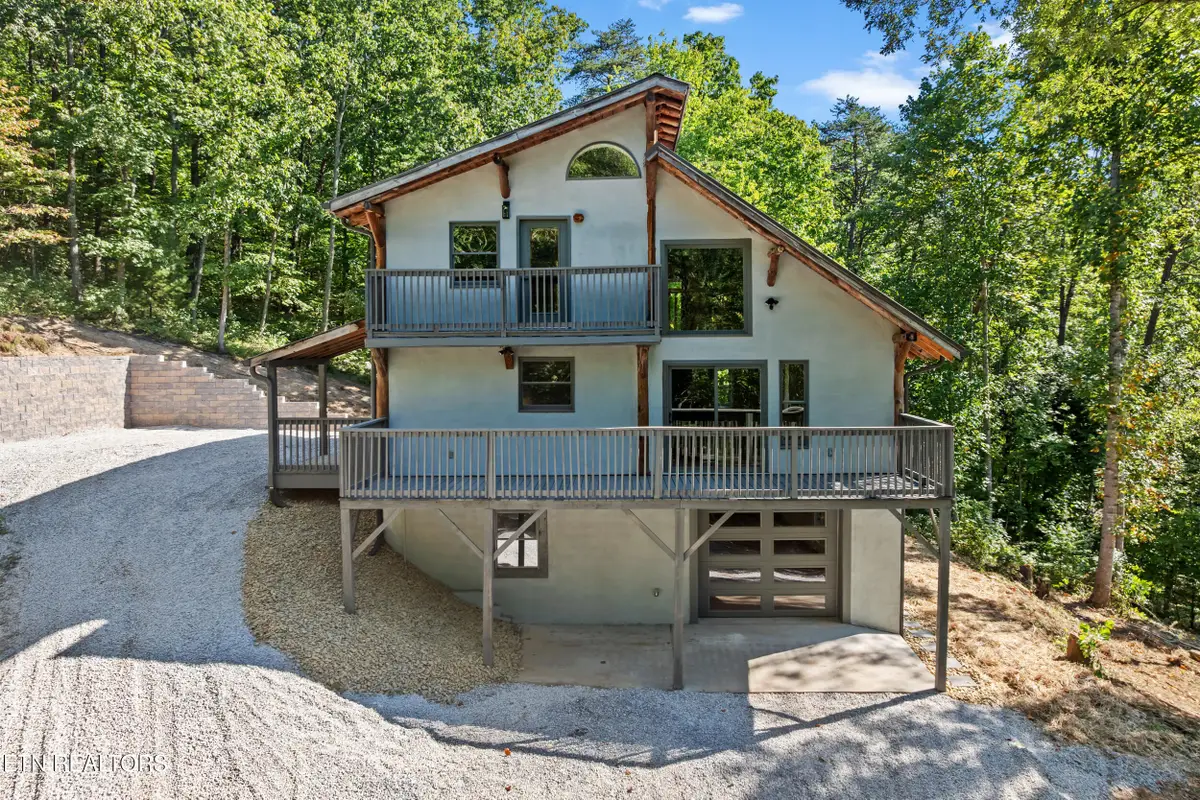 3261 Butterfly Hollow Rd, Maryville, TN 37803 - #1