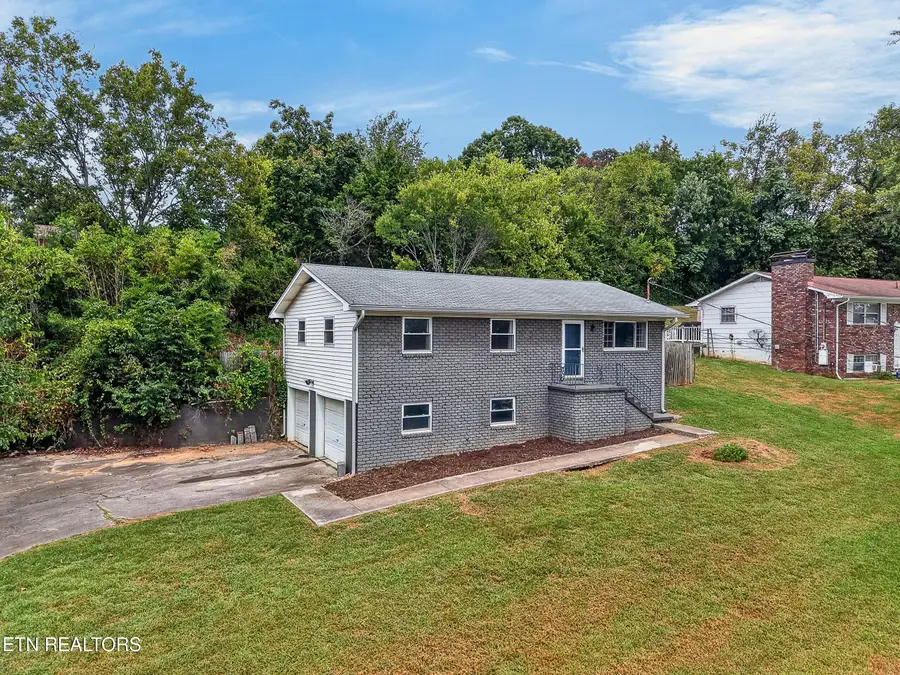 5411 Parkridge Drive, Knoxville, TN 37924 - #2