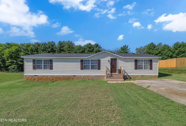 933 Ridgeview Rd, Maryville, TN 37801