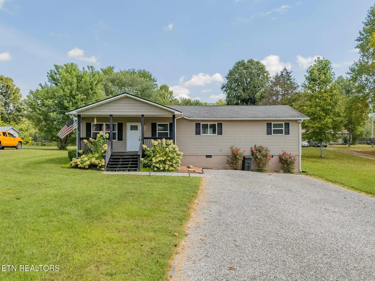197 Liberty Rd, Wartburg, TN 37887 - #1