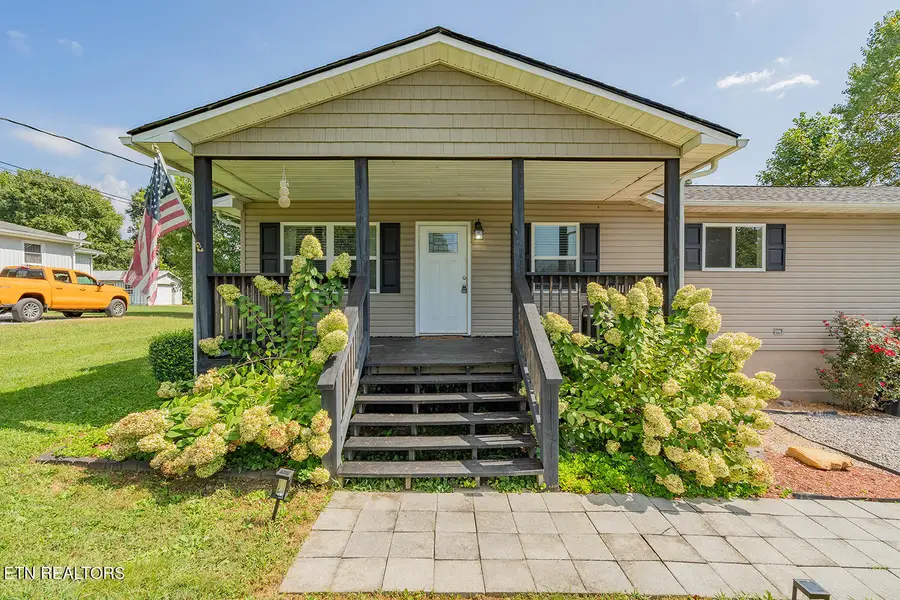 197 Liberty Rd, Wartburg, TN 37887 - #2