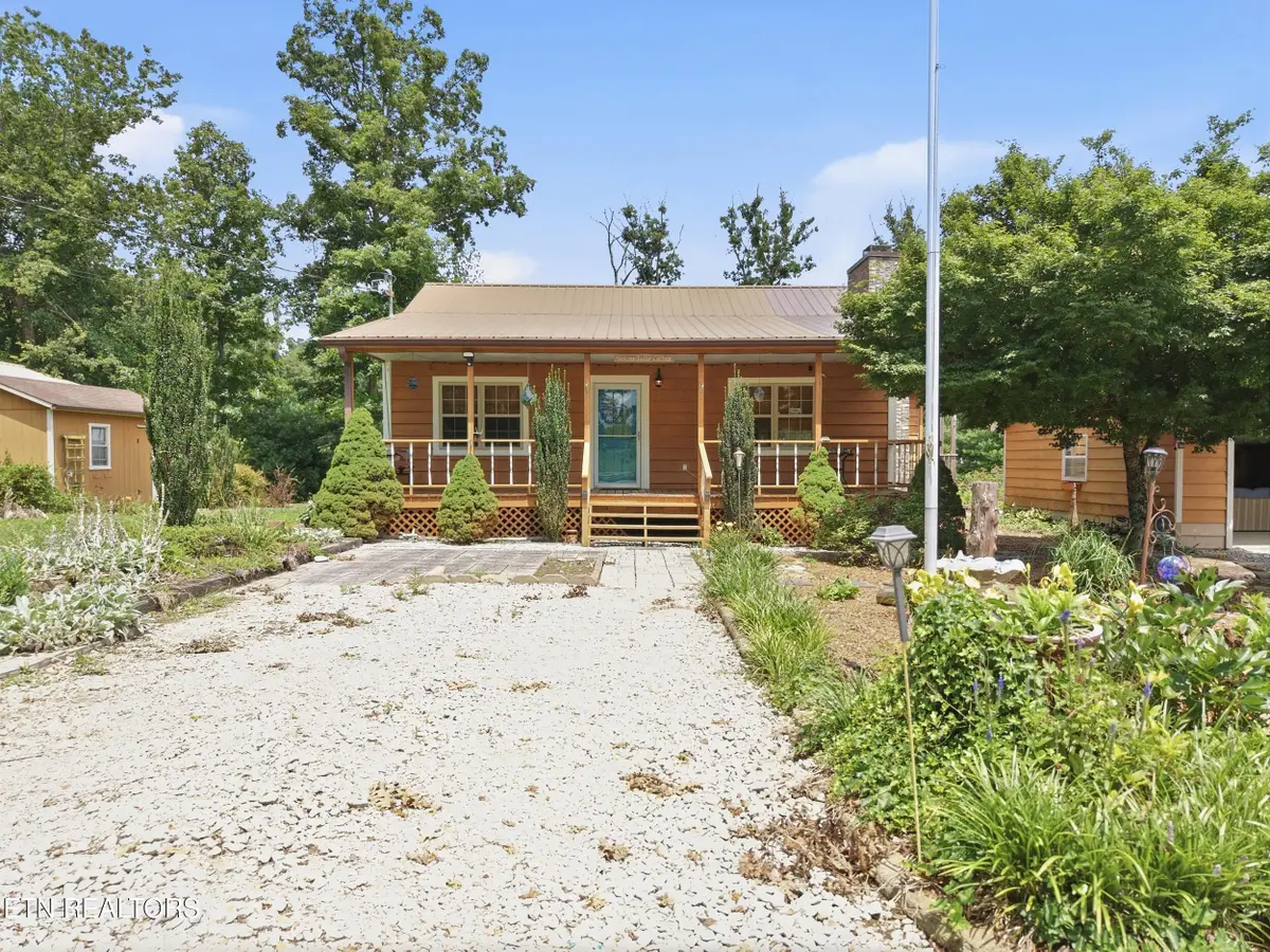 127 Valerie Drive, Deer Lodge, TN 37726 - #1