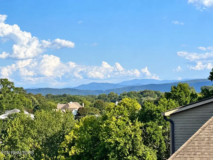 908 Montgomery Lane, Maryville, TN 37803 - #2