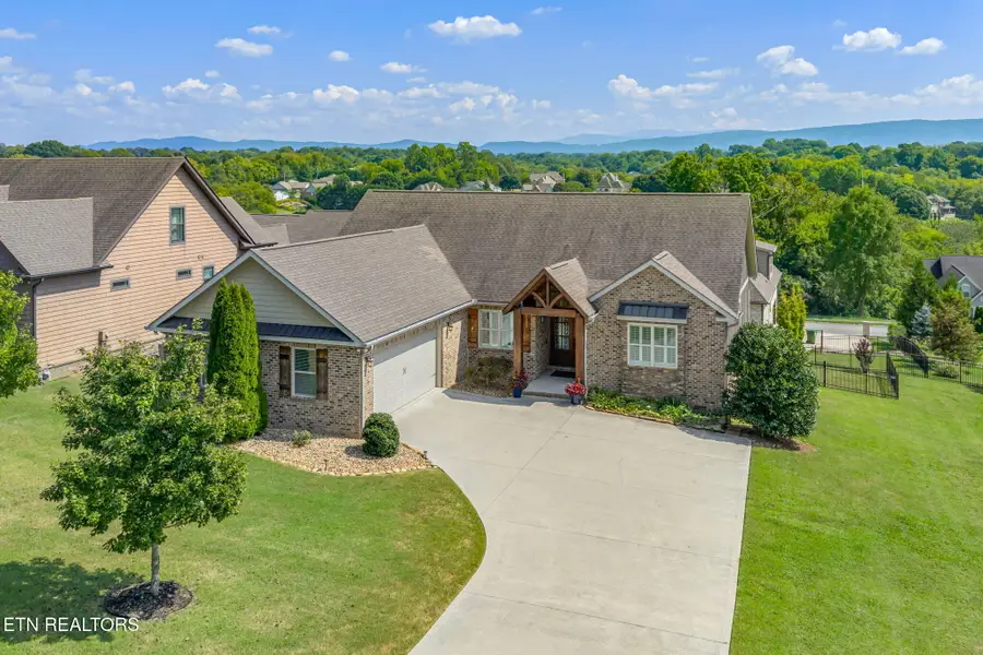 908 Montgomery Lane, Maryville, TN 37803 - #3