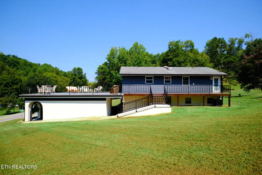8216 Pickens Gap Rd, Knoxville, TN 37920 - #3