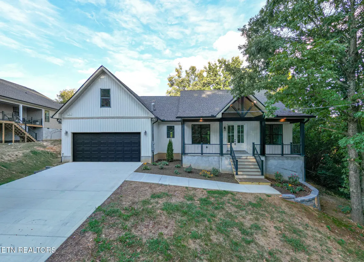 4268 Lee Rd, Knoxville, TN 37921 - #1