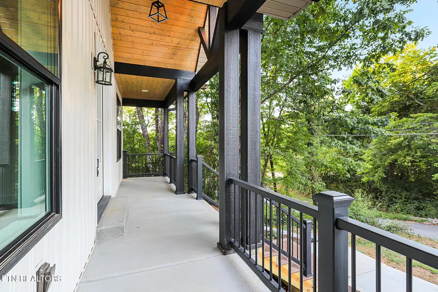 4268 Lee Rd, Knoxville, TN 37921 - #3