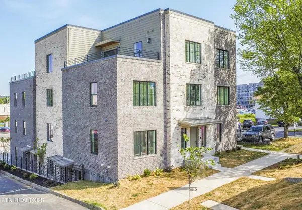 1911 Forest Ave #201, Knoxville, TN 37916