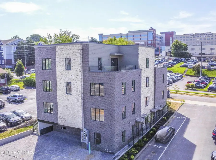 1911 Forest Ave #201, Knoxville, TN 37916 - #2