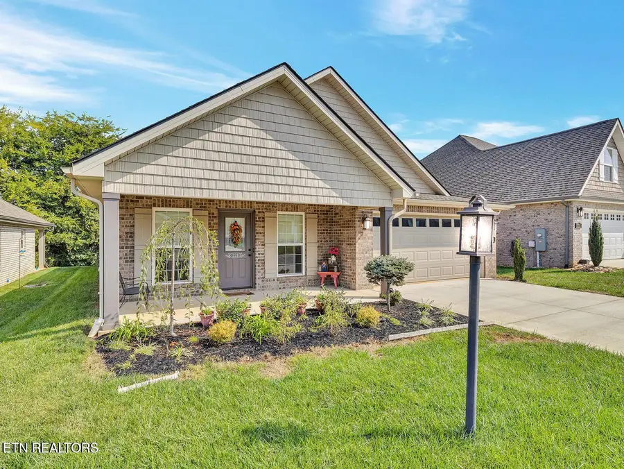 221 Sand Hills Drive, Maryville, TN 37801 - #2
